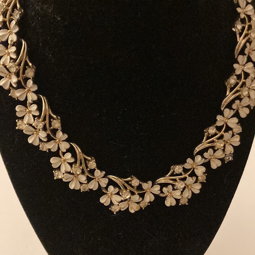 Coro necklace flower necklace - Picture 7 of 9